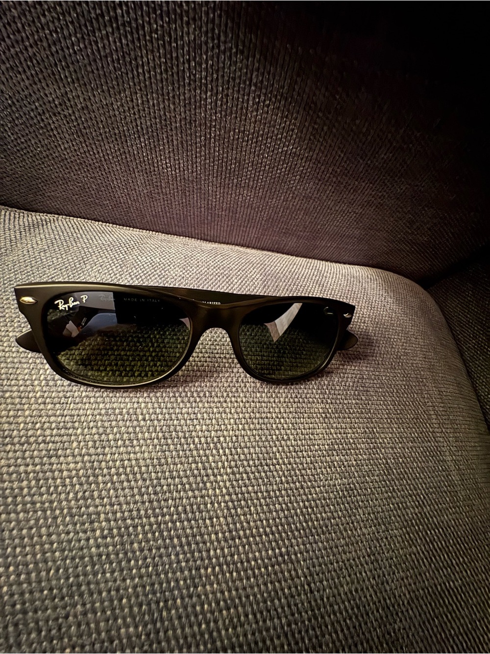 Ray-Ban New Wayfarer Sunglasses in Tortoise Matte with Green Lenses - Polarized